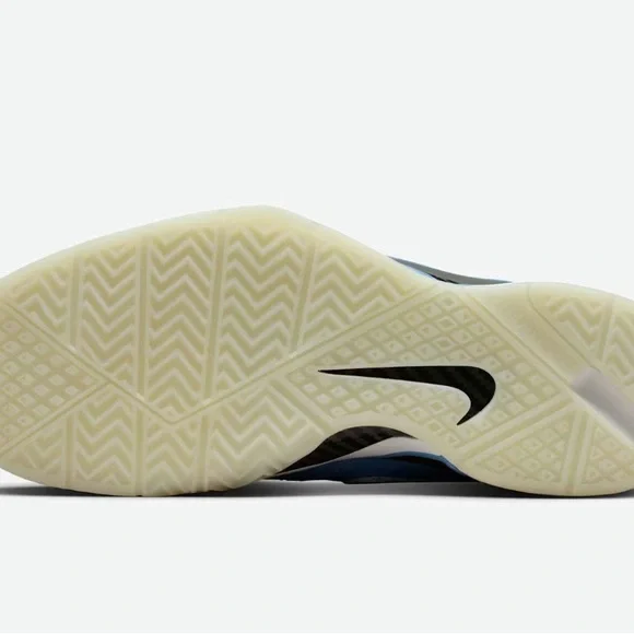 Nike Kobe 1 Protro